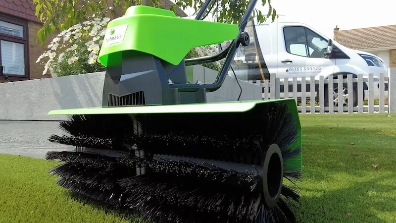 push broom for artificial grass
